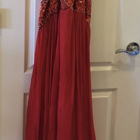 Red Dress With Silver Sequins - Picture 6 of 6